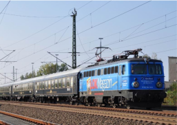CLASSIC COURIER gezogen von der in Deutschland registrierten 91 80 1042 520-8 D-CBB 